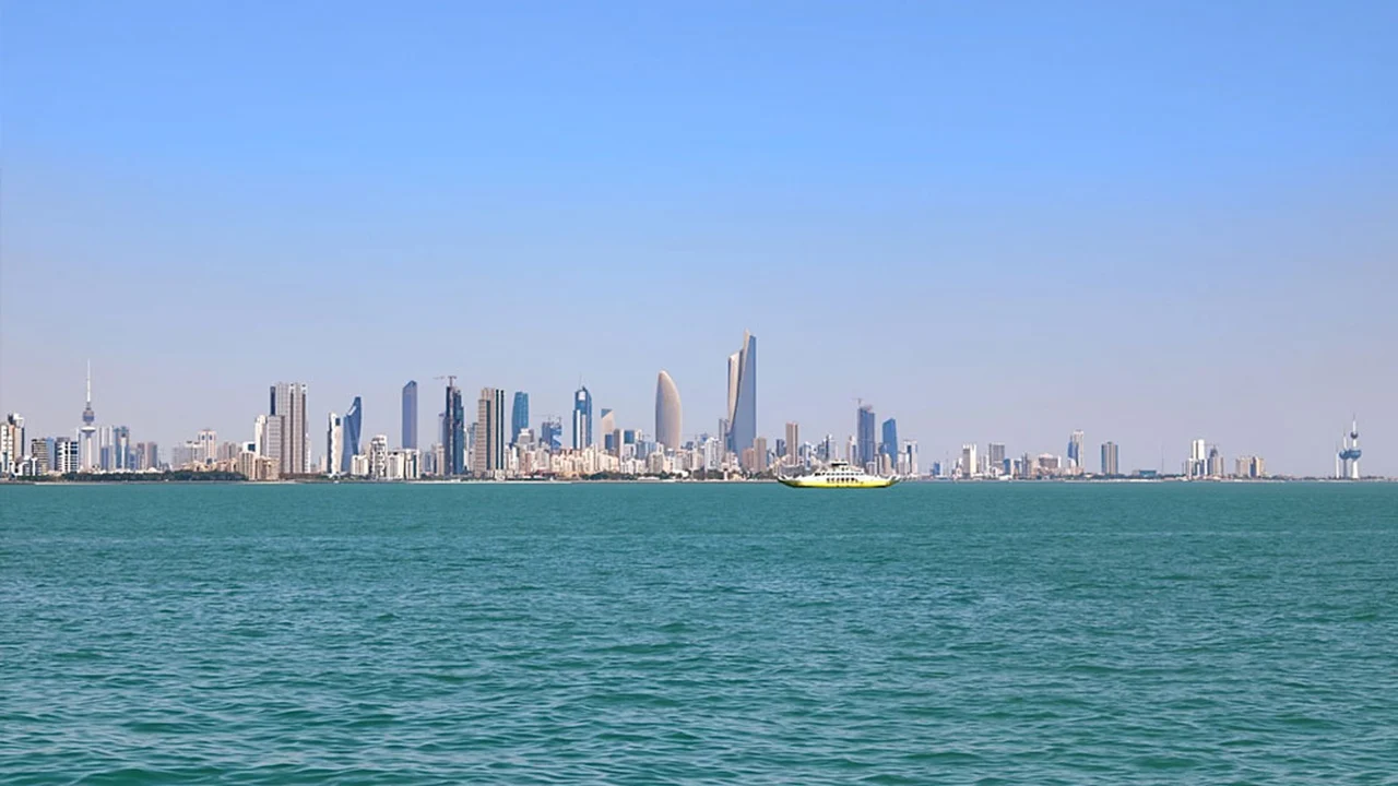 الأرصاد الجوية تحذر من طقس حار ورطب في نهاية الأسبوع